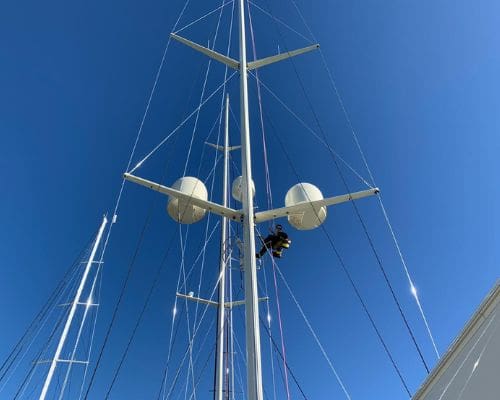 A guide to maritime VSAT